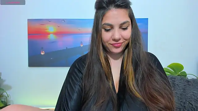 Snapshot of Emma_Muller32 chatting on May 2026 03:08:01 AM Emma Muller32 online show from May 2026 03:08:01 AM