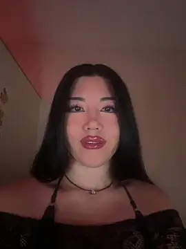 Amanita Bloom online show from February 2026 05:47:01 AM