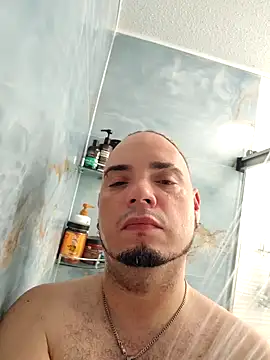 latinoflpr online show from October 2025 12:21:01 AM