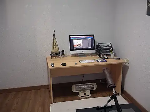 Snapshot of pinkgirls18 chatting on November 2025 10:19:01 AM pinkgirls18 online show from November 2025 10:19:01 AM