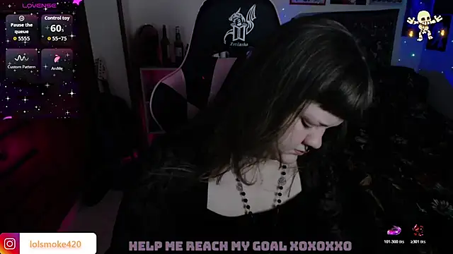 Snapshot of Bdsm_and_fries chatting on November 2025 10:36:02 PM Bdsm and fries online show from November 2025 10:36:02 PM