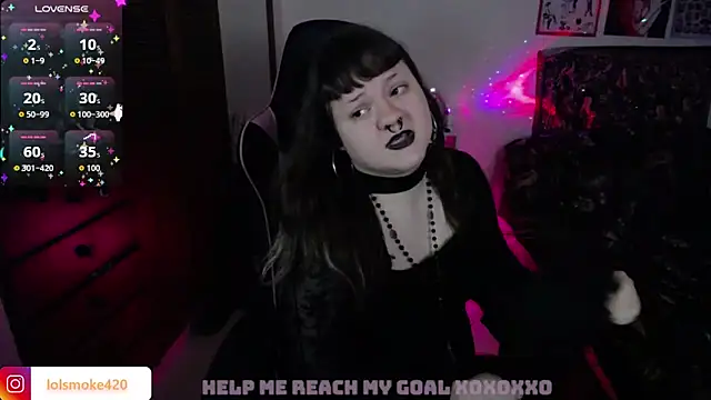 Snapshot of Bdsm_and_fries chatting on November 2025 11:15:02 PM Bdsm and fries online show from November 2025 11:15:02 PM