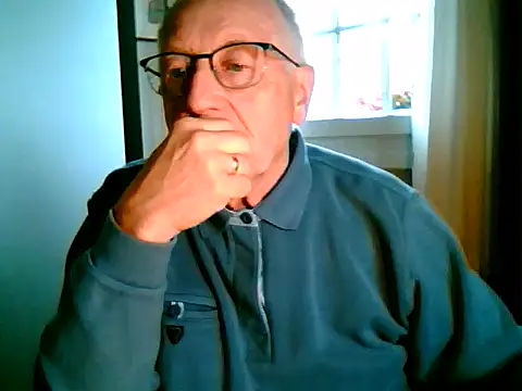 Snapshot of johnjohn622662 chatting on September 2025 03:41:02 PM johnjohn622662 online show from September 2025 03:41:02 PM