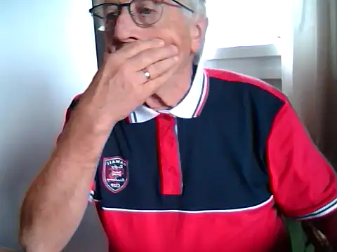 Snapshot of johnjohn622662 chatting on September 2025 12:23:01 PM johnjohn622662 online show from September 2025 12:23:01 PM