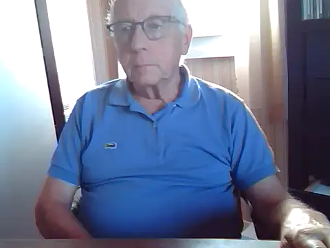 Snapshot of johnjohn622662 chatting on September 2025 03:10:02 PM johnjohn622662 online show from September 2025 03:10:02 PM