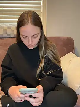 jaseyrae online show from March 2026 04:22:01 PM