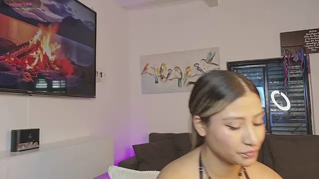 Rubyross21 online show from June 2026 05:07:01 PM