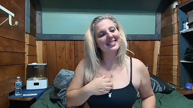 lisaxlovexxx online show from May 2026 01:44:01 AM