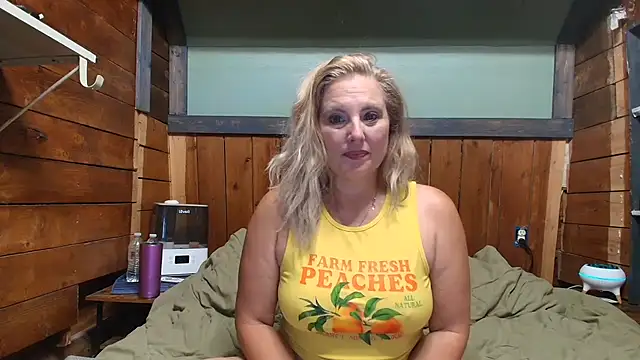 Snapshot of lisaxlovexxx chatting on July 2026 04:46:01 PM lisaxlovexxx online show from July 2026 04:46:01 PM