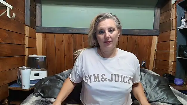 lisaxlovexxx online show from May 2026 03:31:02 PM
