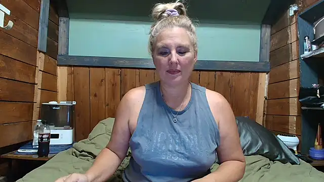 Snapshot of lisaxlovexxx chatting on July 2026 04:18:01 PM lisaxlovexxx online show from July 2026 04:18:01 PM