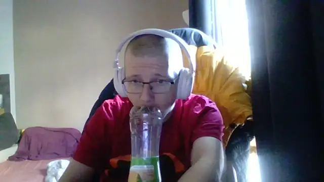 Snapshot of David250692 chatting on November 2025 11:20:02 AM David250692 online show from November 2025 11:20:02 AM