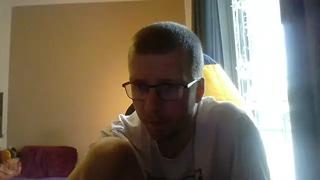 Snapshot of David250692 chatting on October 2025 10:16:01 AM David250692 online show from October 2025 10:16:01 AM