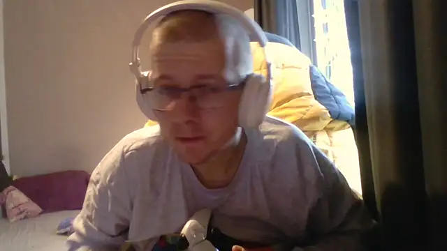 Snapshot of David250692 chatting on November 2025 09:32:02 AM David250692 online show from November 2025 09:32:02 AM