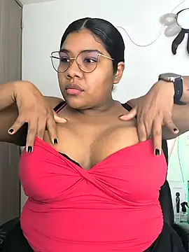 paola091 online show from October 2025 12:01:01 AM