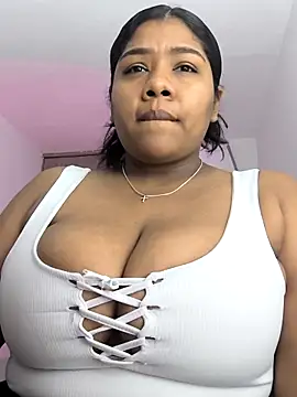 paola091 online show from November 2025 11:47:02 PM