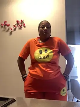 Snapshot of CurvyDesire1 chatting on September 2025 09:32:01 AM CurvyDesire1 online show from September 2025 09:32:01 AM