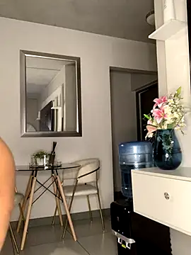 CurvyDesire1 online show from December 2025 04:56:02 AM