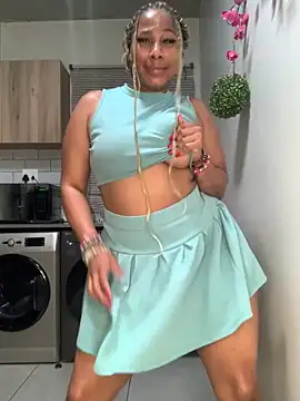 CurvyDesire1 online show from January 2026 05:17:01 PM