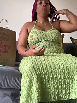 CurvyDesire1 online show from March 2025 03:01:01 PM