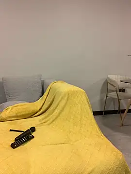 CurvyDesire1 online show from March 2026 07:50:01 PM