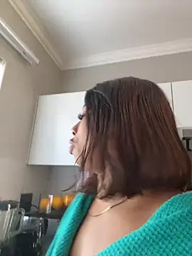 CurvyDesire1 online show from May 2026 07:50:02 AM