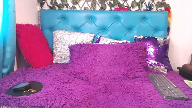 SARAWILLS online show from January 2026 07:56:02 PM