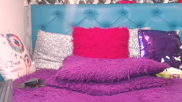 SARAWILLS online show from February 2026 01:33:02 PM