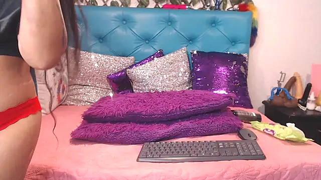 SARAWILLS online show from February 2026 02:19:02 PM