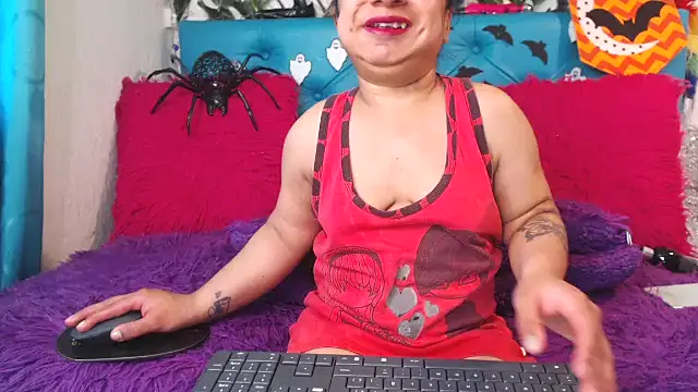 SARAWILLS online show from October 2025 02:39:02 PM