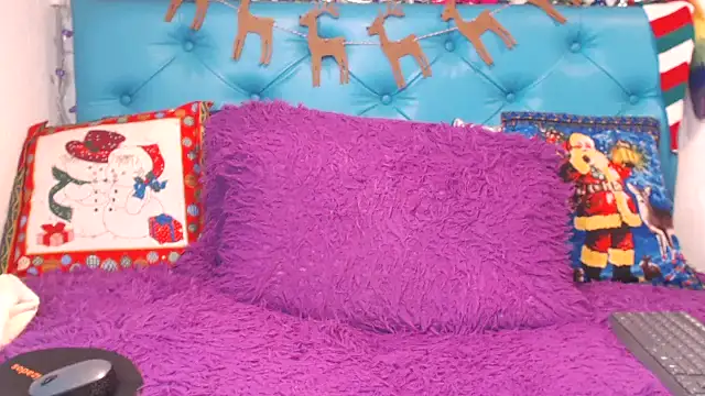 SARAWILLS online show from December 2025 02:33:01 PM