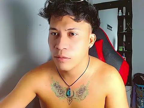 boyhot23x online show from April 2026 02:47:02 AM