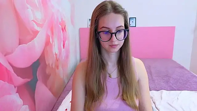 AliceAdams online show from February 2026 06:57:01 AM