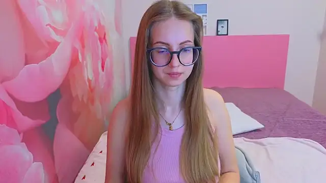AliceAdams online show from April 2026 06:42:02 AM
