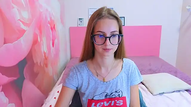 AliceAdams online show from November 2025 07:46:01 AM