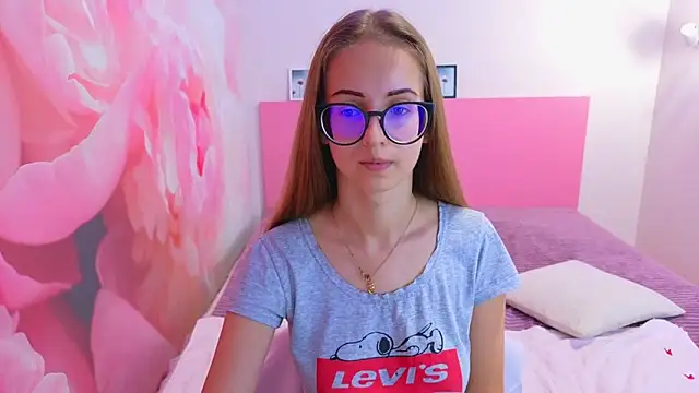 AliceAdams online show from October 2025 07:20:02 AM