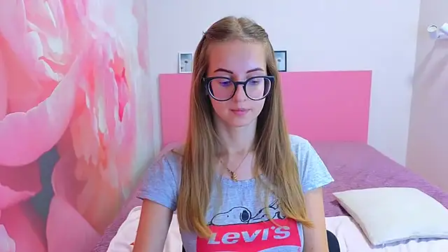 AliceAdams online show from November 2025 08:07:02 AM