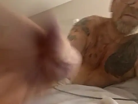 bobbybullit online show from October 2025 12:59:02 PM