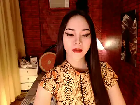 Yoshidashemale online show from December 2025 02:42:02 PM