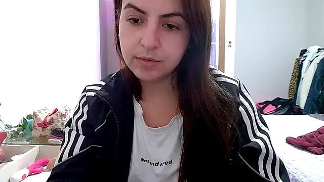 chelbyy online show from November 2025 04:49:02 AM