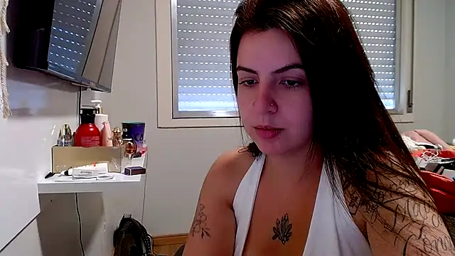 Snapshot of chelbyy chatting on October 2025 07:24:01 PM chelbyy online show from October 2025 07:24:01 PM