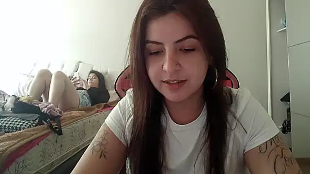 Snapshot of chelbyy chatting on October 2025 04:28:01 PM chelbyy online show from October 2025 04:28:01 PM