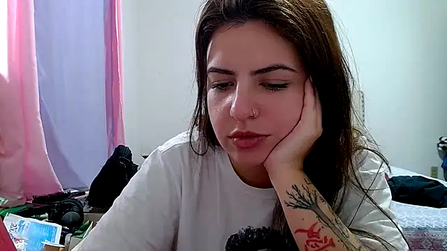 chelbyy online show from November 2025 05:16:02 PM