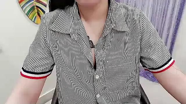 Snapshot of Aminababiew chatting on June 2026 01:10:01 AM Aminababiew online show from June 2026 01:10:01 AM