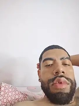 Aroon Stonne online show from December 2025 03:52:01 AM