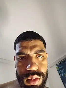 Aroon Stonne online show from November 2025 06:39:01 AM