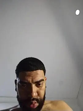 Aroon Stonne online show from November 2025 05:44:02 AM