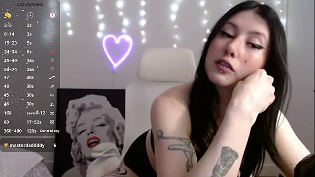 Snapshot of PlayfulApril chatting on March 2026 01:27:01 AM PlayfulApril online show from March 2026 01:27:01 AM