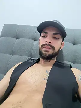 phellipestronda online show from October 2025 08:10:01 PM