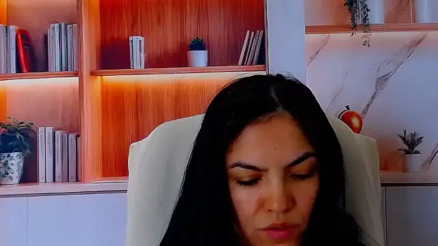 MUSA ANALIVIA online show from February 2026 04:51:02 PM